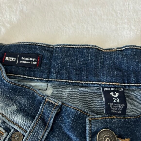 True Religion Ricky Relaxed Straight Distressed Shorts, size 28 - Picture 5 of 16